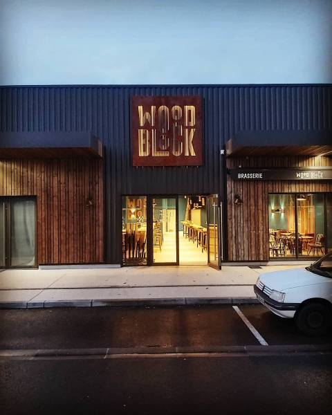 Rétro-éclairage de l'enseigne extérieure by MEGALUX33