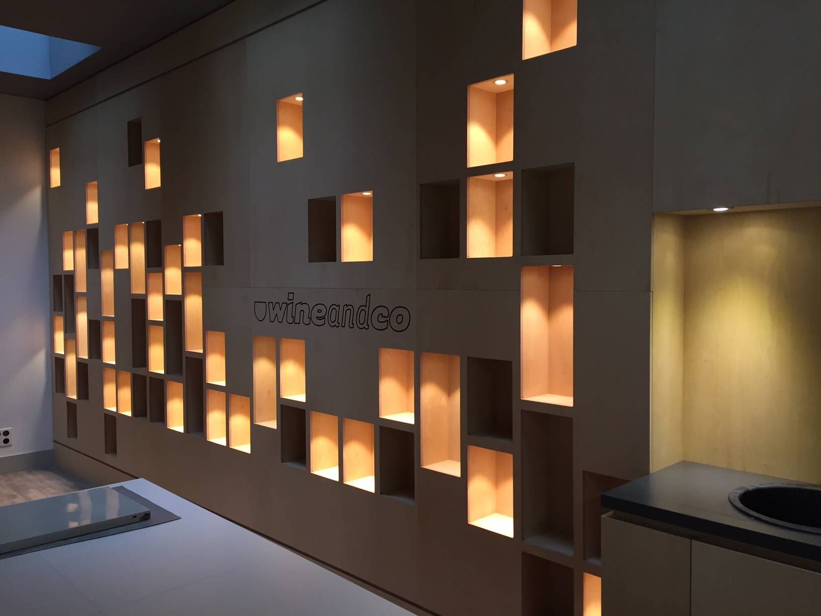 MG33 : Eclairage encastré dans meuble sur-mesure