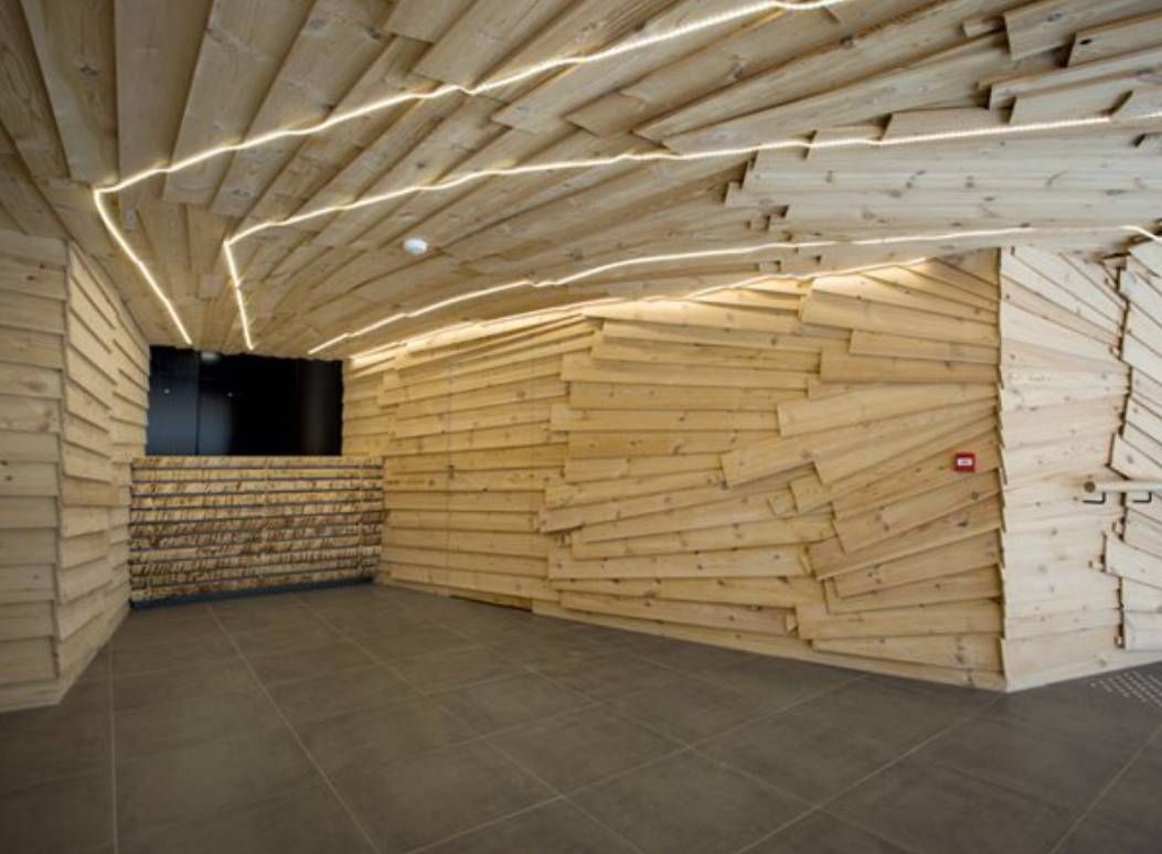 Mise en lumière du Hall résidence PUR par MEGALUX33